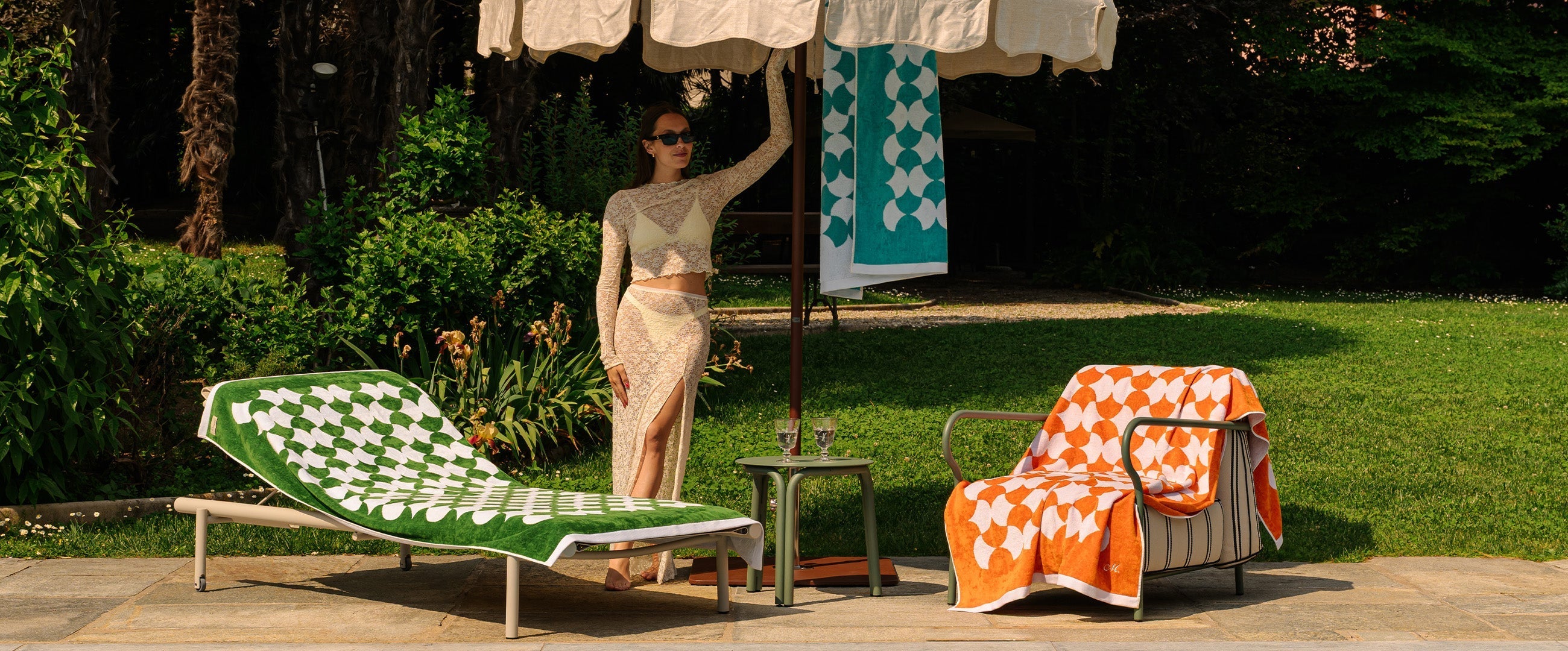 Telo mare Liberty – L'eleganza italiana dell'estate sul lago