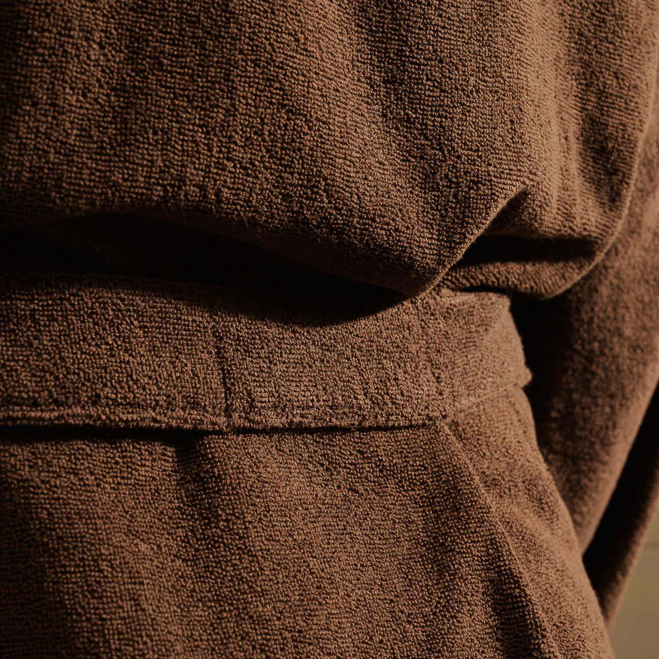 Accappatoio sport con cappuccio
- S- Ebano- Cotone - Dalfilo
