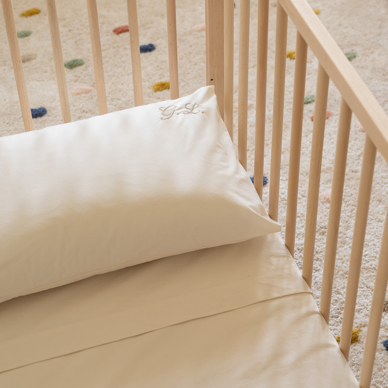 Completo lenzuola lettino
- 60x130 cm- Crema- Percalle - Dalfilo