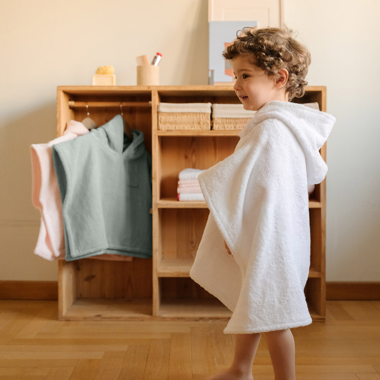 Poncho
- Taglia unica- Bianco Cotone- Cotone classico - Dalfilo