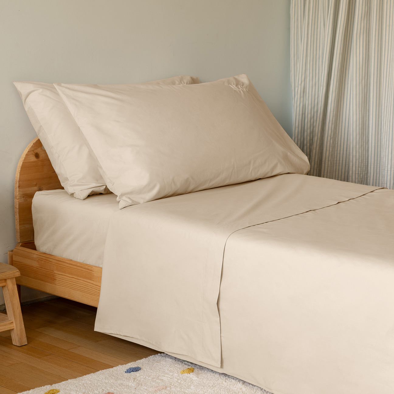 Completo lenzuola bimbi
- 1 PIAZZA (80x190 cm)- Crema- Percalle - Dalfilo