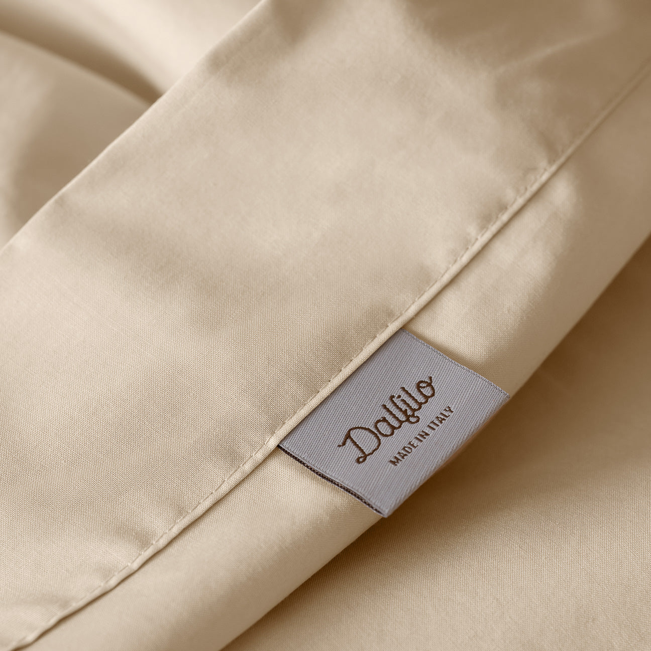 Completo lenzuola bimbi
- 1 PIAZZA (80x190 cm)- Crema- Percalle - Dalfilo