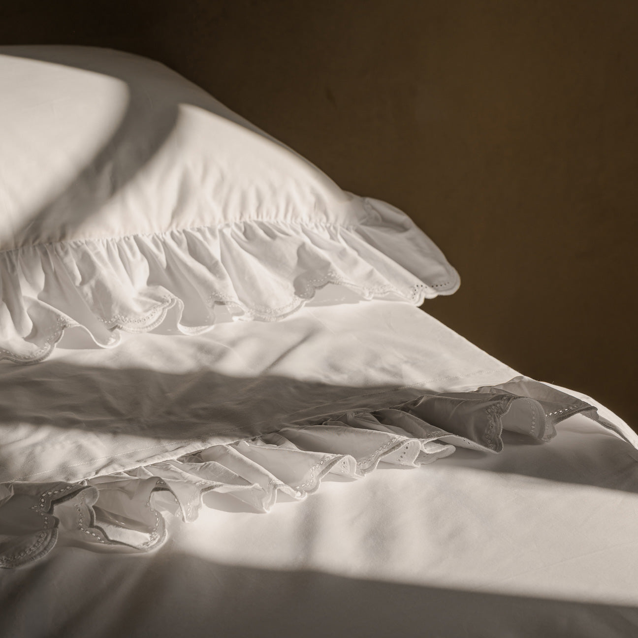 Completo lenzuola in percalle - DesignWeek26
- 2 PIAZZE (160x200 cm)- Bianco Cotone- Percalle - Dalfilo
