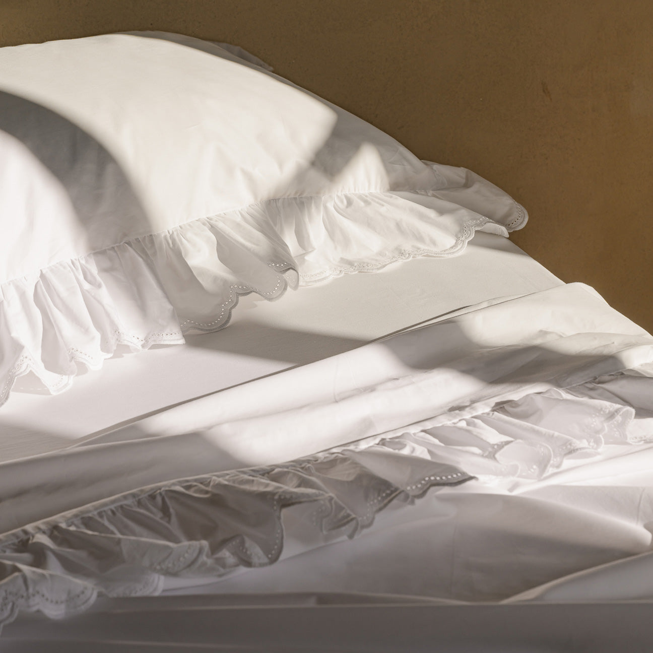 Completo lenzuola in percalle - DesignWeek26
- 2 PIAZZE (160x200 cm)- Bianco Cotone- Percalle - Dalfilo