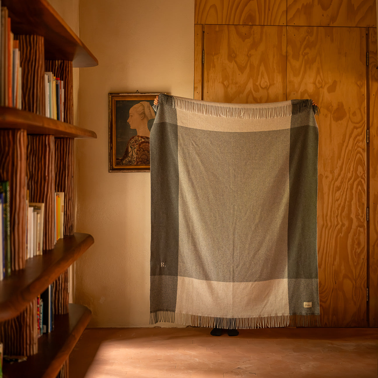 Plaid in lana
- 130x180 cm- Pietra- Lana rigenerata - Dalfilo