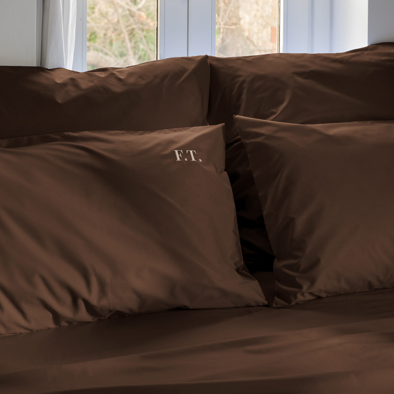 Set 2 federe in percalle
- 50x80 cm (standard)- Caffè espresso- Percalle - Dalfilo