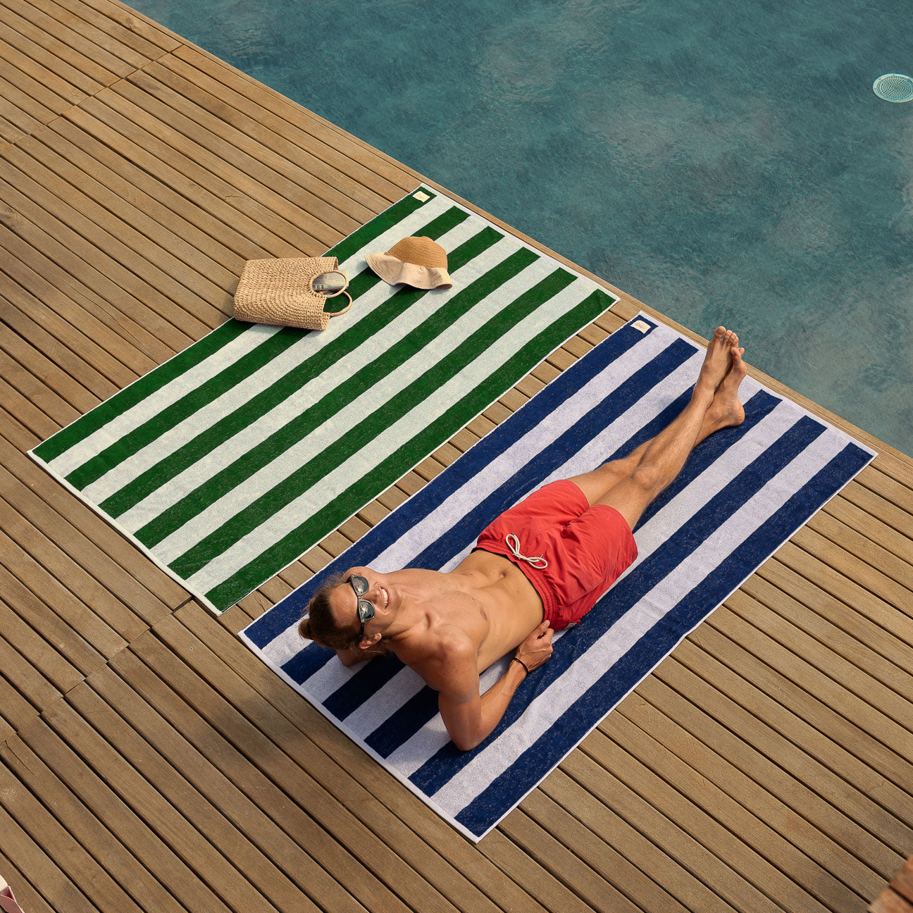 Telo mare Portofino
- 100x180 cm- Verde Bottiglia- Cotone classico - Dalfilo