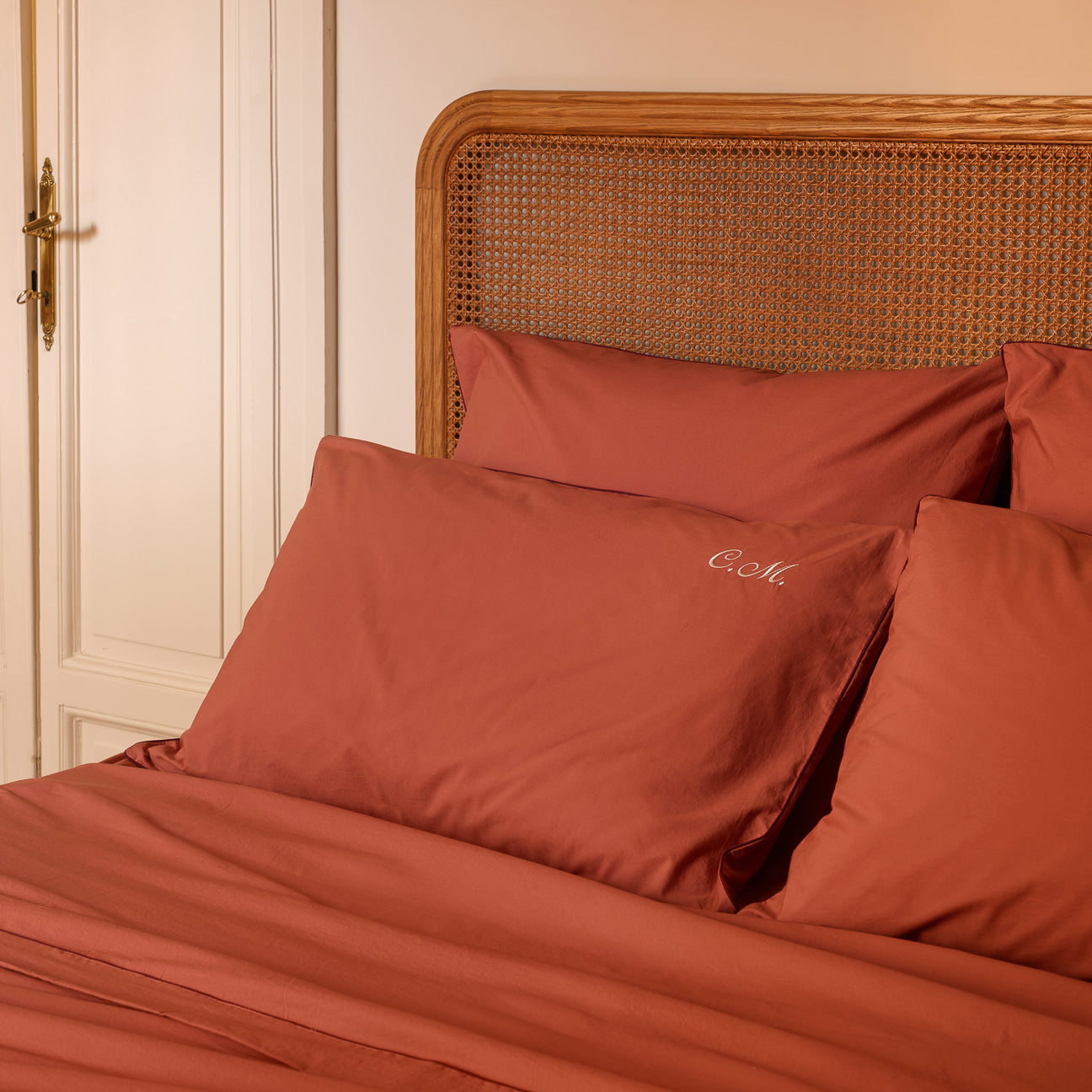 Completo lenzuola in percalle lavato
- 1 PIAZZA (80x190 cm)- Blush- Percalle lavato - Dalfilo