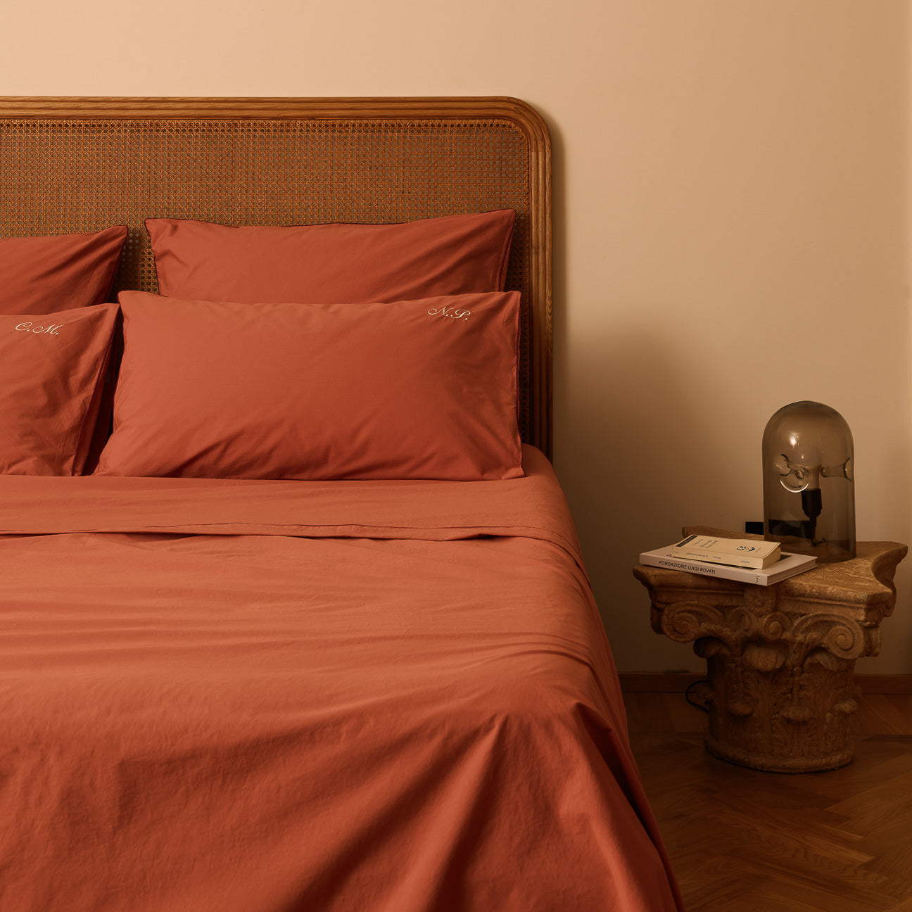Completo lenzuola in percalle lavato
- 1 PIAZZA (80x190 cm)- Blush- Percalle lavato - Dalfilo