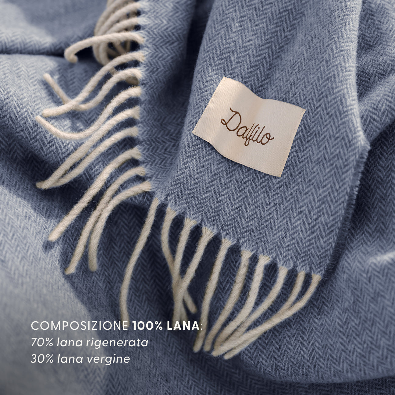 Plaid in lana
- 130x180 cm- Denim- Lana rigenerata - Dalfilo