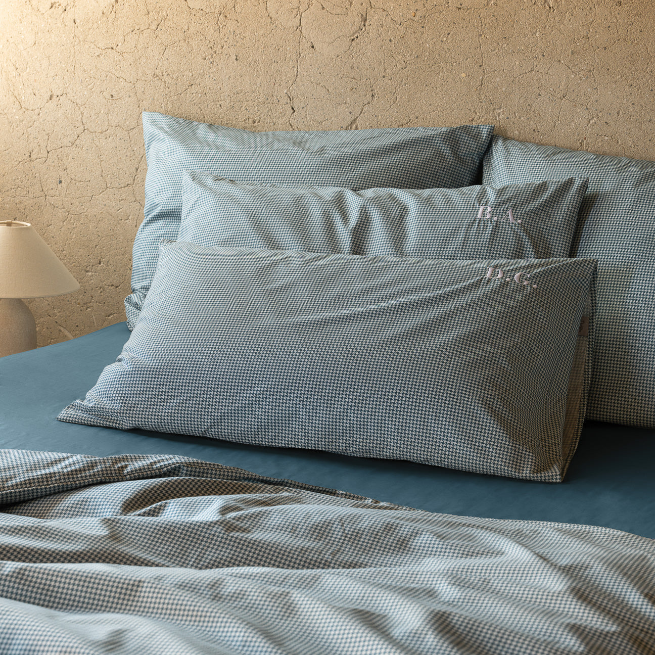 Completo copripiumino in percalle
- 1 PIAZZA (80x190 cm)- Pied de poule- Percalle - Dalfilo