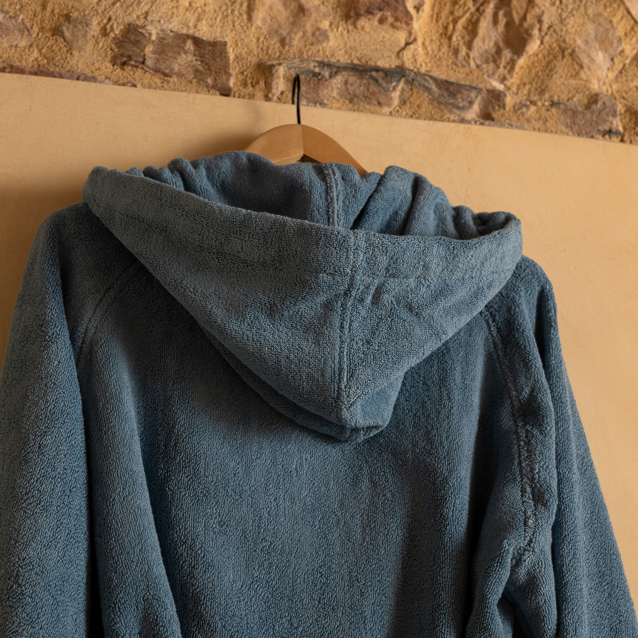 Accappatoio classico con cappuccio
- S- Denim- Cotone classico - Dalfilo
