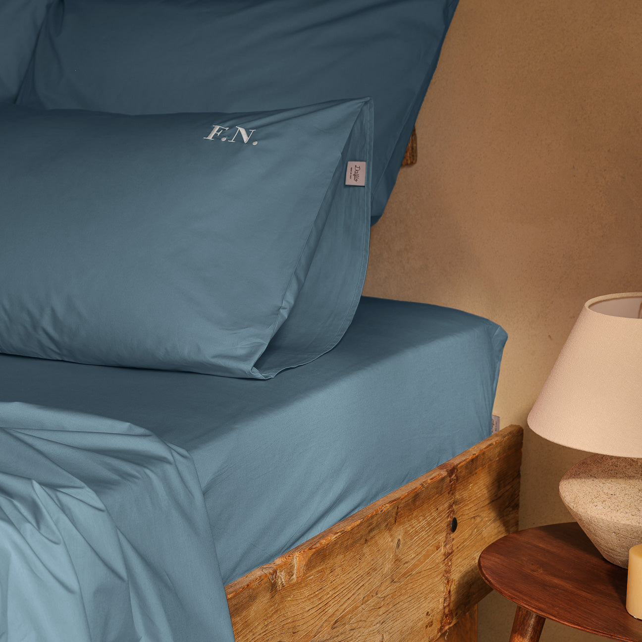 Completo lenzuola in percalle
- 1 PIAZZA (80x190 cm)- Denim- Percalle - Dalfilo
