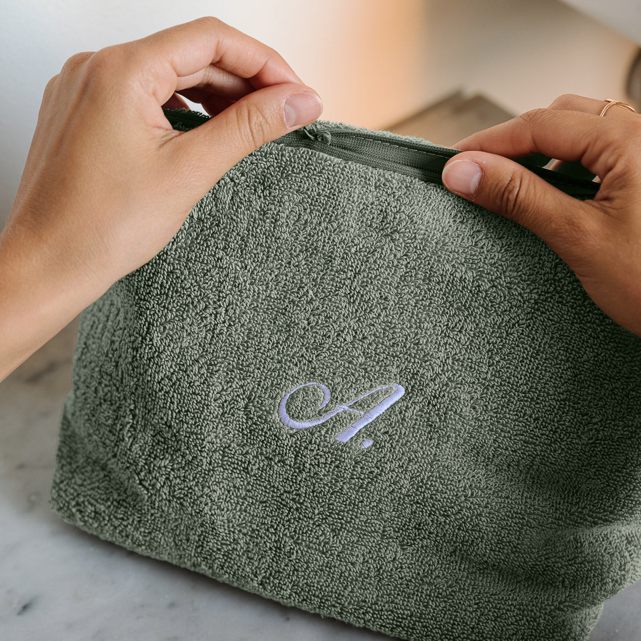 Trousse
- 30x20 cm- Salvia- Cotone classico - Dalfilo
