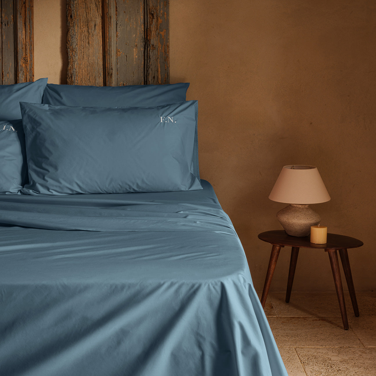 Completo lenzuola in percalle
- 1 PIAZZA (80x190 cm)- Denim- Percalle - Dalfilo