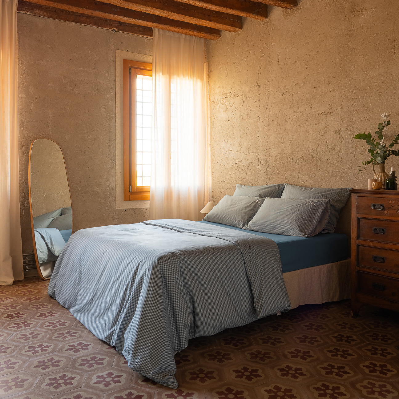 Completo all-in in percalle
- 1 PIAZZA (80x190 cm)- Pied de poule- Percalle - Dalfilo