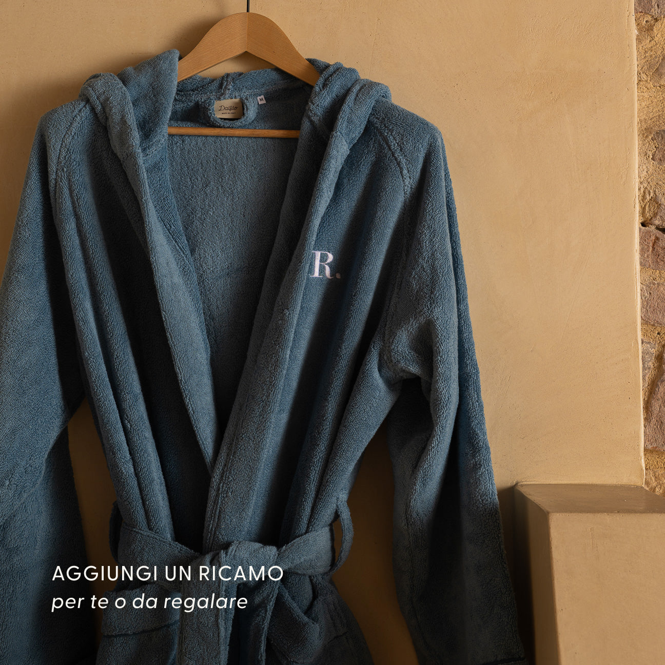 Accappatoio classico con cappuccio
- S- Denim- Cotone classico - Dalfilo