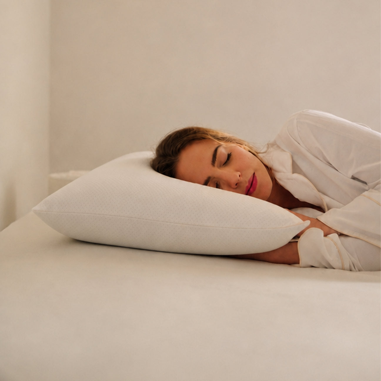 Accappatoio classico con cappuccio
- S- Blu Notte- Cotone classico - Dalfilo