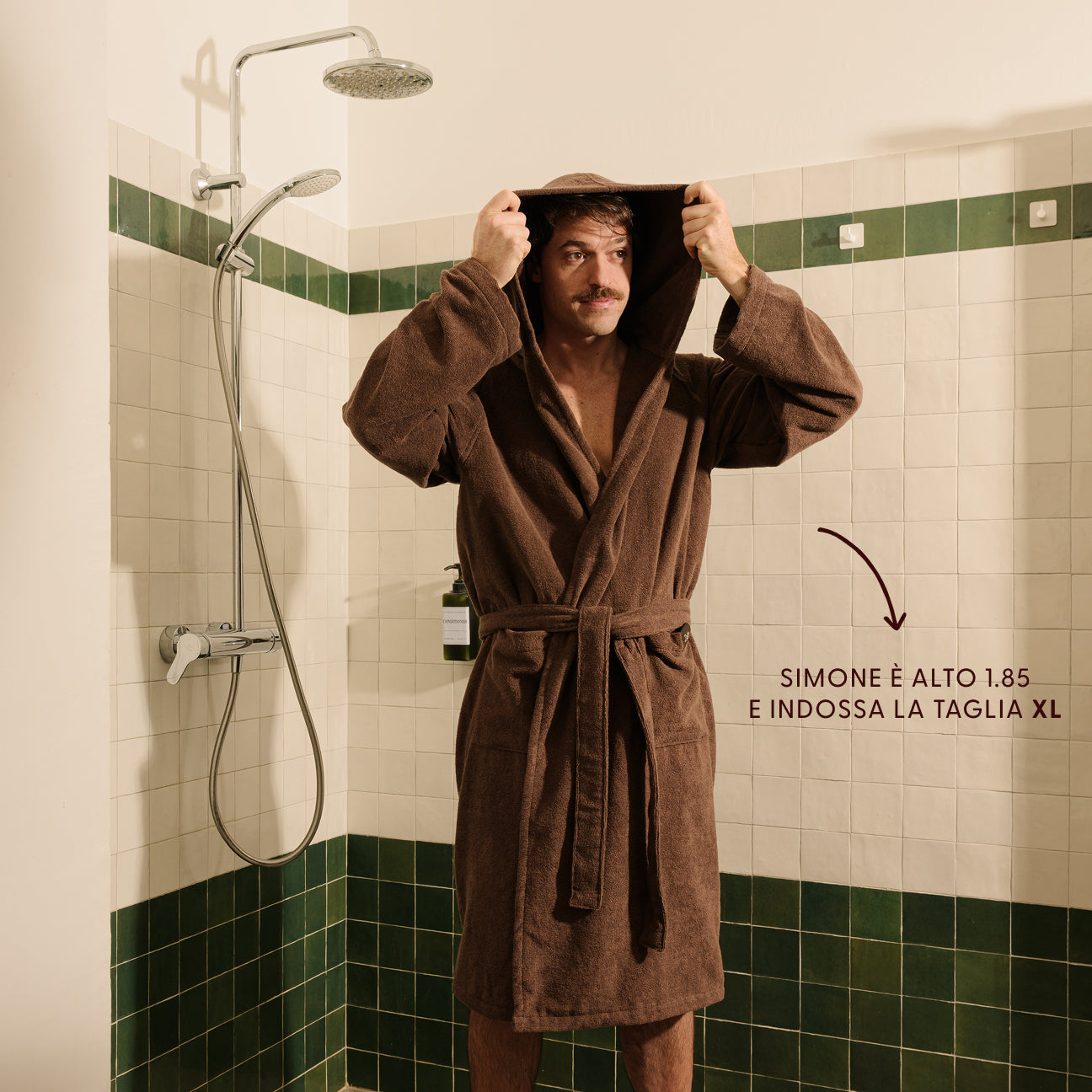 Accappatoio sport con cappuccio
- S- Ebano- Cotone - Dalfilo