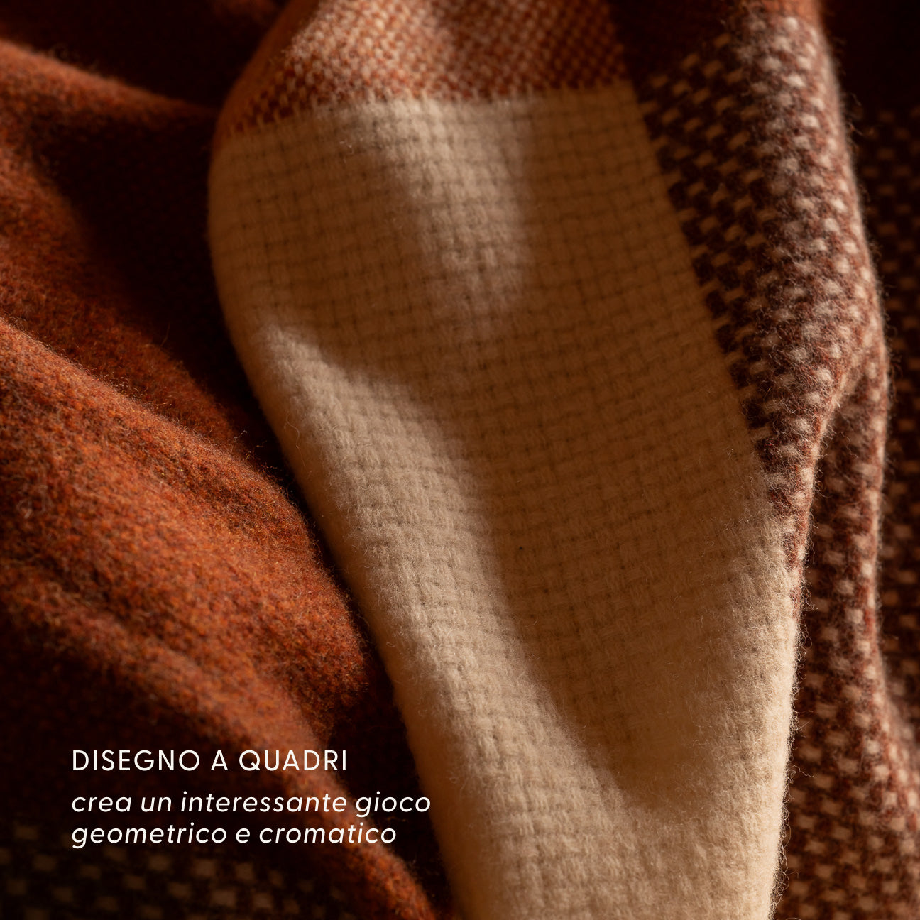 Plaid in lana
- 130x180 cm- Terracotta- Lana rigenerata - Dalfilo